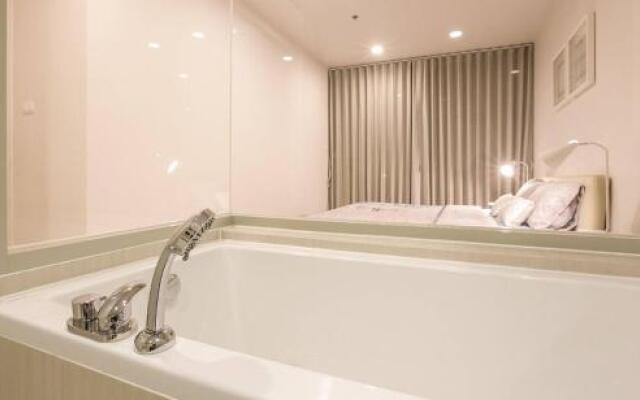 Baan Thew Thalay Aquamarine Cha-am