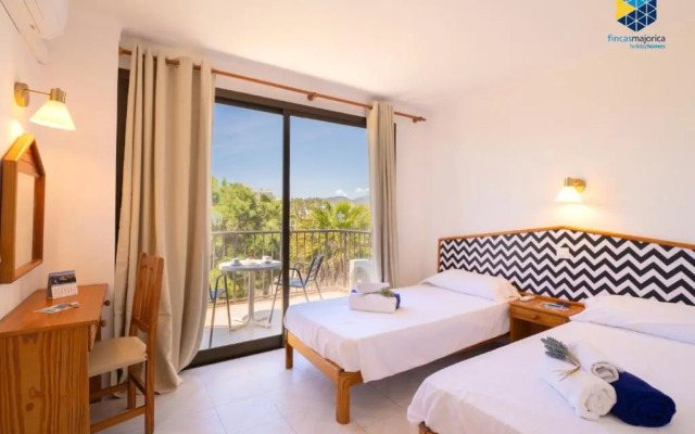 Bella Maria Apartments & Pool Club