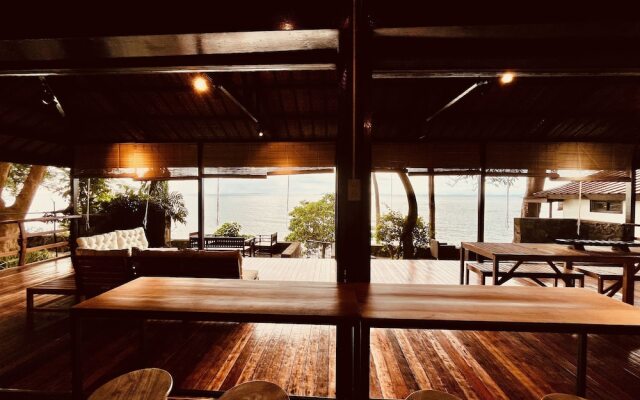 Villa Milagros Dive Inn Anilao