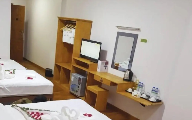 Hotel Crown
