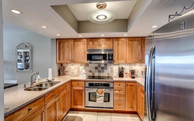 Eagle Cay Building 5-602