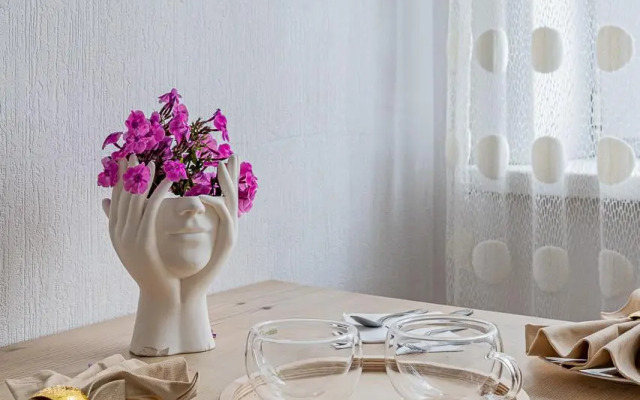 Хорошего дня на улице Александра Козицына 14