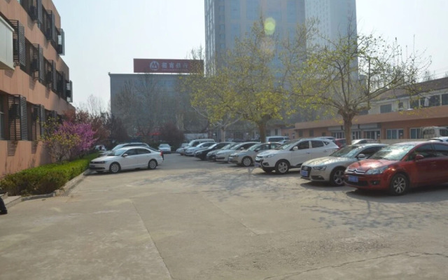 GreenTree Inn WeiFang QingZhou Middle HaiDai Road Electric Power Shell Hotel