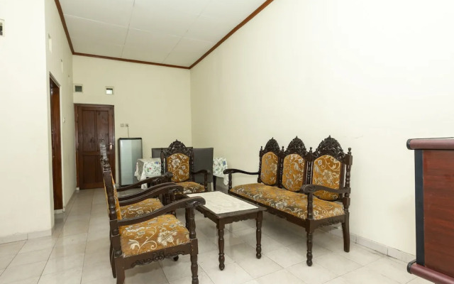 Omah Ladrang by OYO