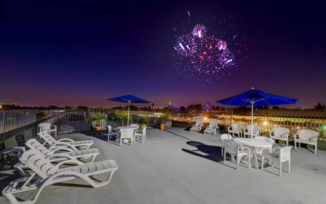 Anaheim Desert Inn and Suites