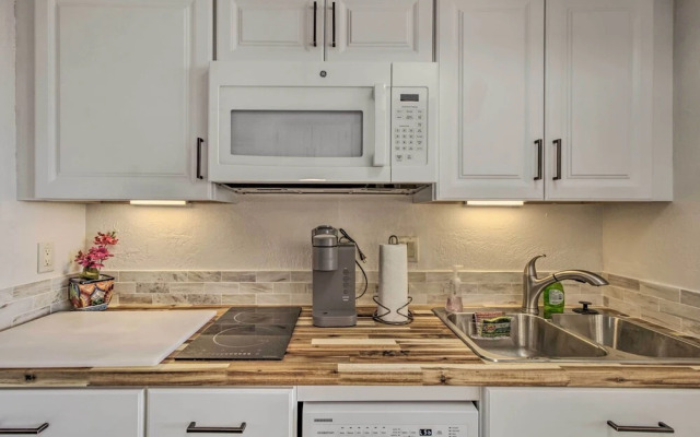 Near Golf: Mtn-view Studio in Tucson!