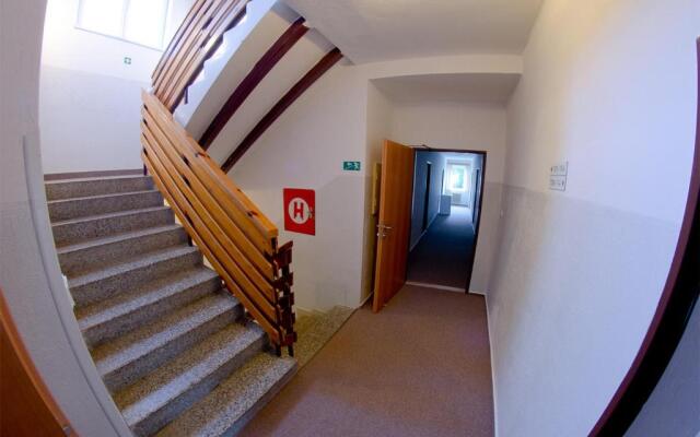 Hotel Rohanov
