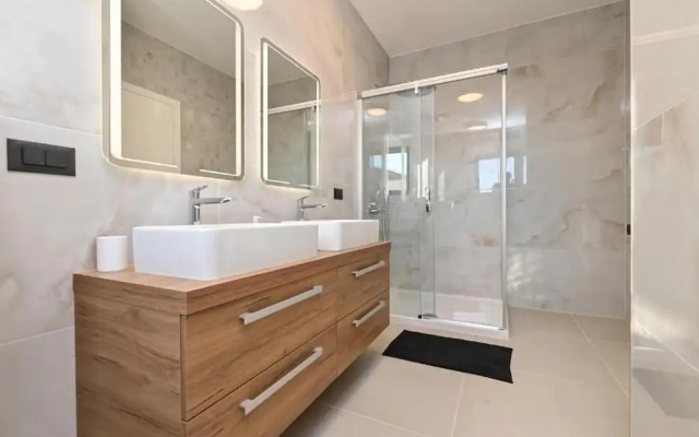 Luxury villas Paradise