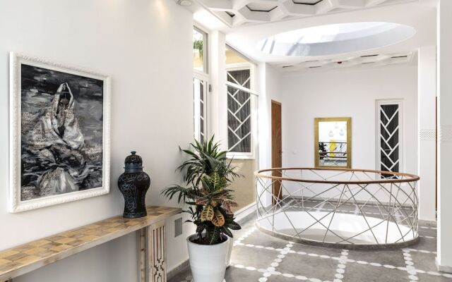 Suite Azur Hotel