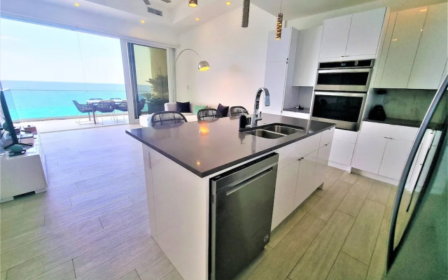 Lighthouse Point Residences