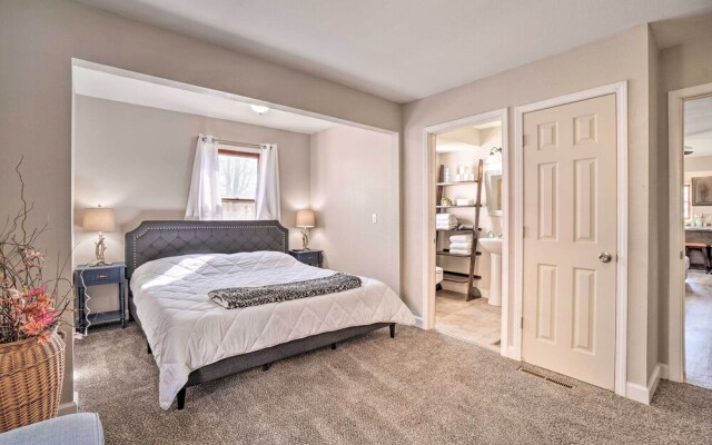 Rockaway Beach House w/ Fire Pit & River View!