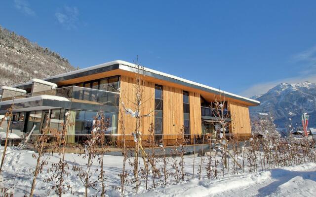 Modern Apartment With Balcony and Access to Sauna