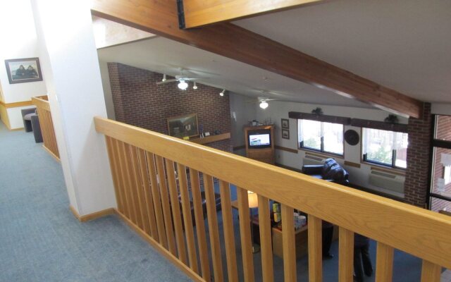 Tivoli Inn And Suites