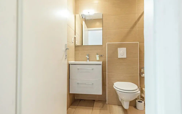Modern Apartment Wiener Stadthalle 1