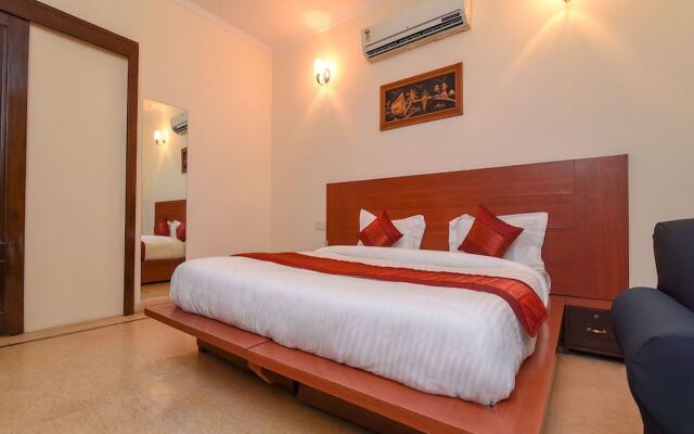 OYO 15376 Purple Star Hotel