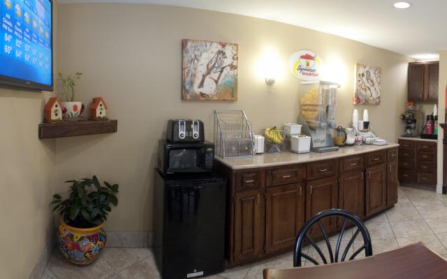 Motel 6 Marshall, TX