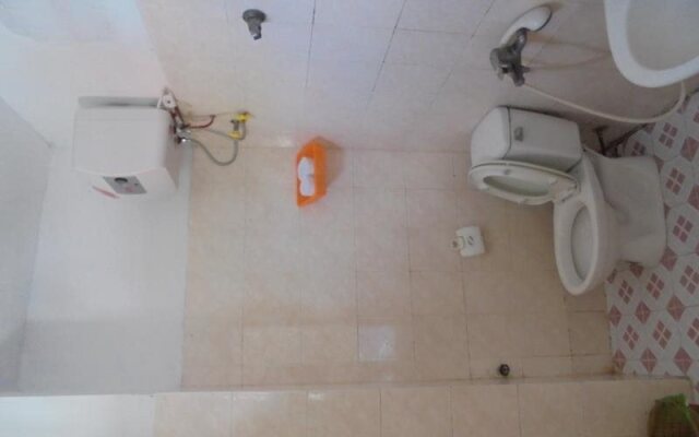 Catba Hostel