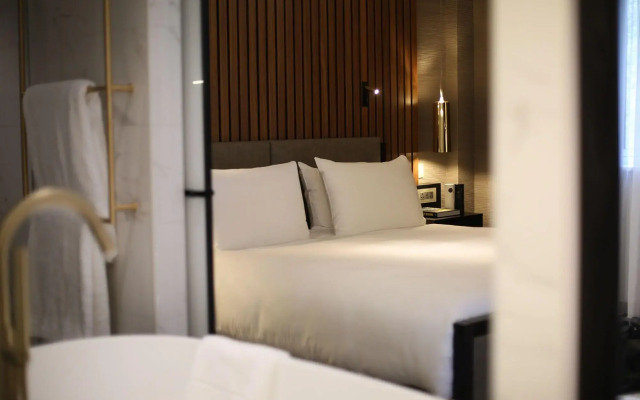 Middle Eight - Covent Garden - Preferred Hotels and Resorts