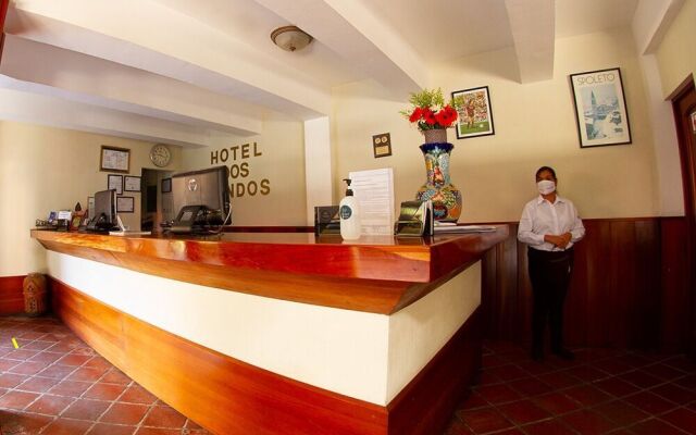Hotel Dos Mundos