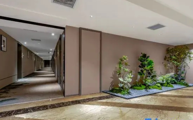 Home Inn Select (Zhenjiang Yangzhong Avenue Yuanboyuan Branch)