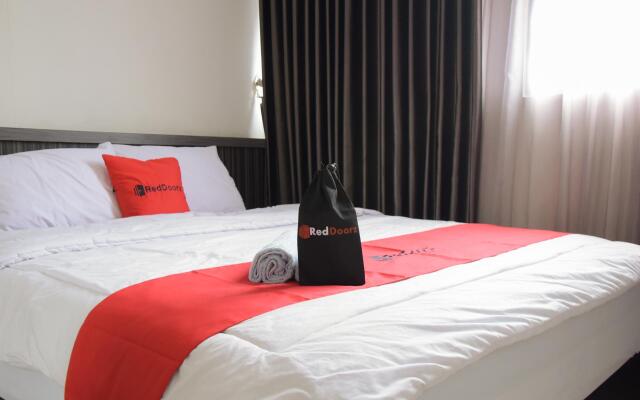 RedDoorz near GOR Satria Purwokerto