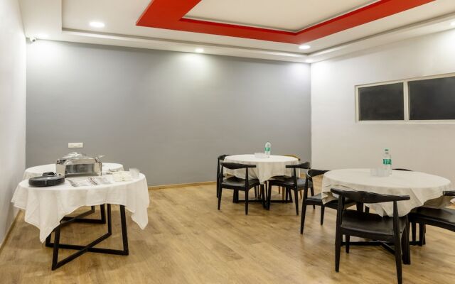 Treebo Treetops Inn - Anna Nagar