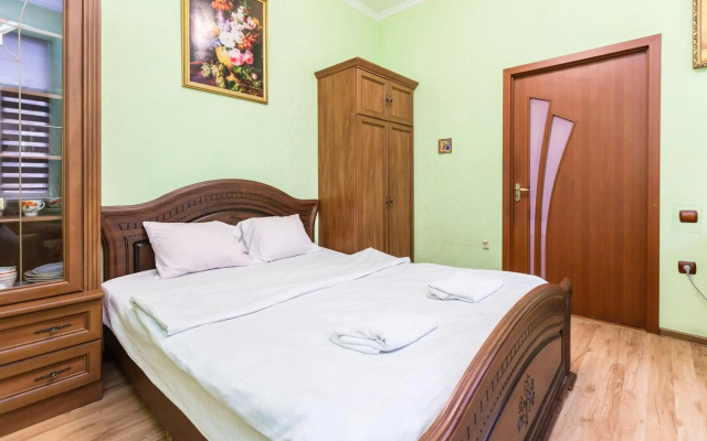 Апартаменти по вул.Люльки 8 - Apartments on Lulki Street 8