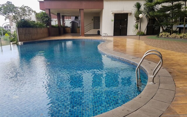 Sleek 2BR at Serpong Greenview Apartment near BSD