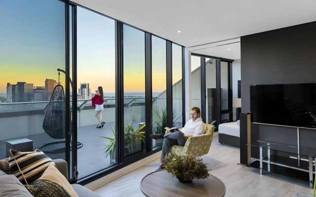 Aura on Flinders Serviced Apartments