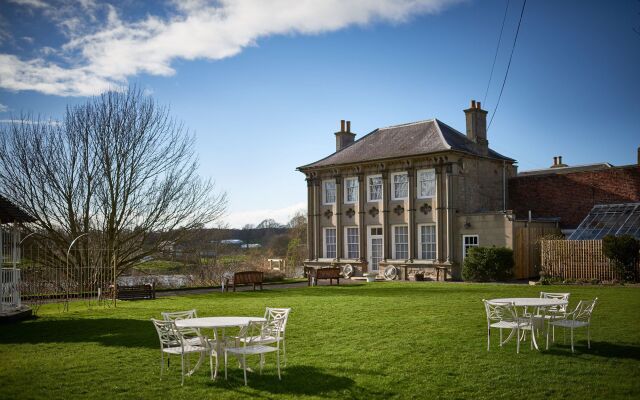 Ednam House Hotel