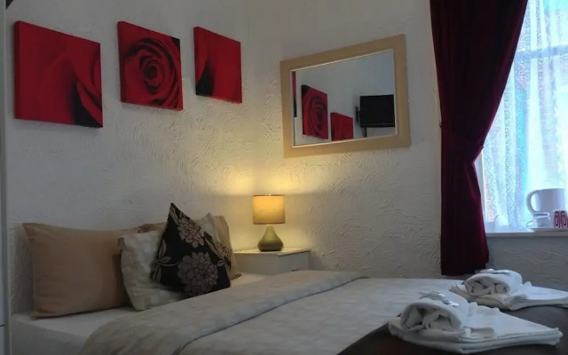 Wilsons Hotel - Blackpool Tower View