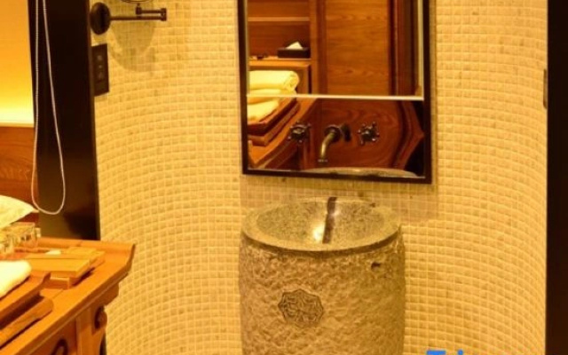 Jiafu Binshe Hotel