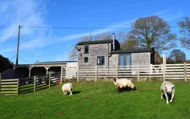 Shepherds Cabin at Titterstone