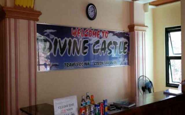 Divine Castle Travelers Inn