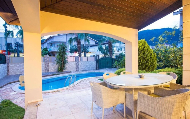 Villa Akar İcmeler