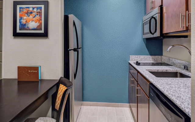 Homewood Suites by Hilton Wauwatosa Milwaukee