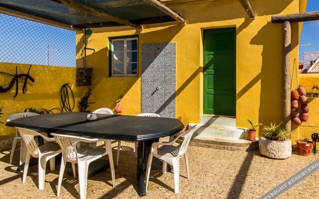 Casa Mestre Guesthouse