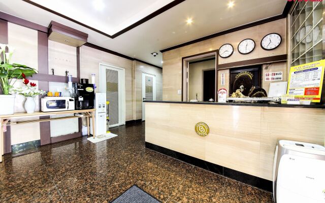 Goodstay Grand Motel Chuncheon