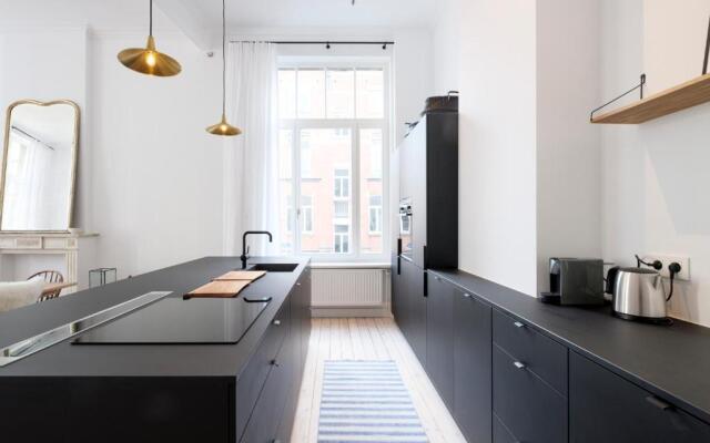 Cosy and Modern 2 bedrooms flat near Châtelain and Brugmann