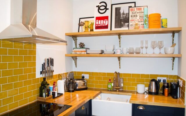 Cosy 1 Bedroom Home in the Heart of the Old Town