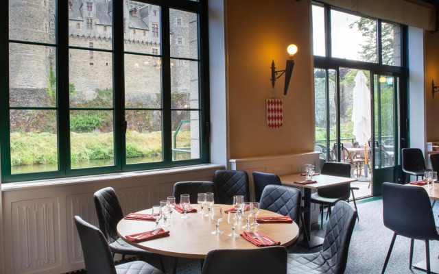 Logis Hotel du Chateau