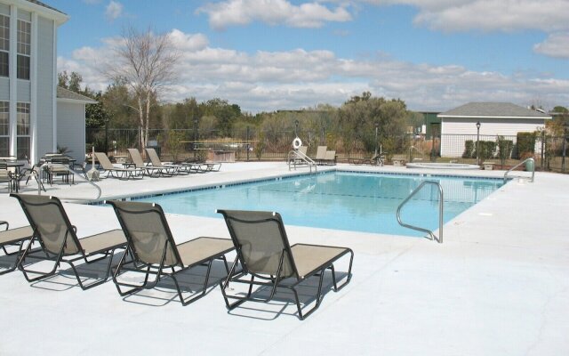 Colony Club U7 condo