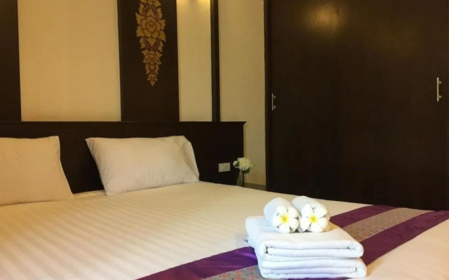 Amonruk  Hotel 2