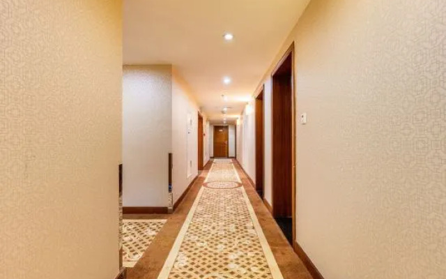 Grand Dragon Hotel