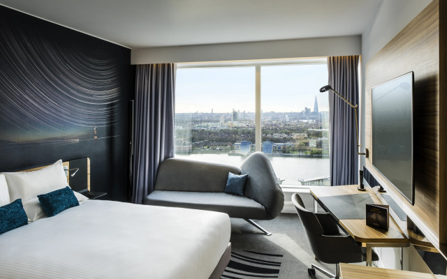 Отель Novotel London Canary Wharf 