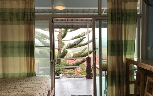 Bann Mai Sai Mhog Khao Kho