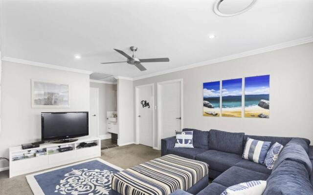 Ebony Rose - Tweed Coast Holidays