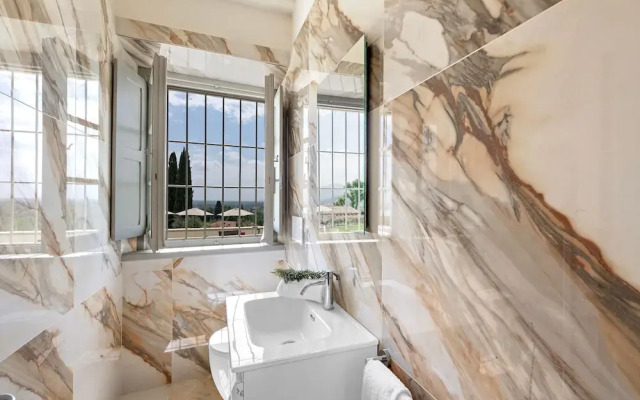 Amazing Panoramic Villa La Poggiola