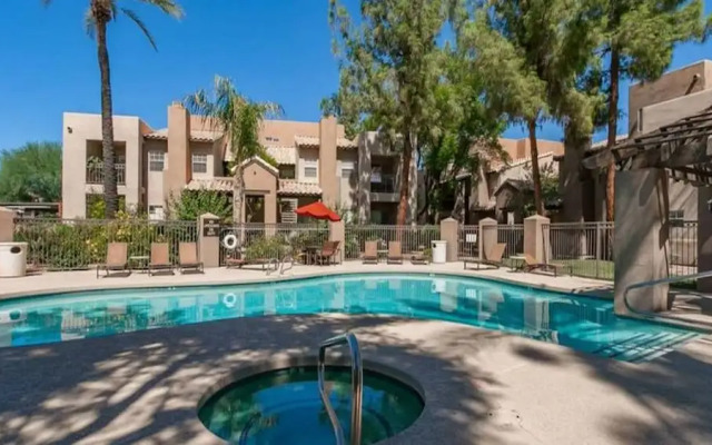 Great North Scottsdale Condo!