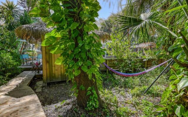 Tiki Nest
